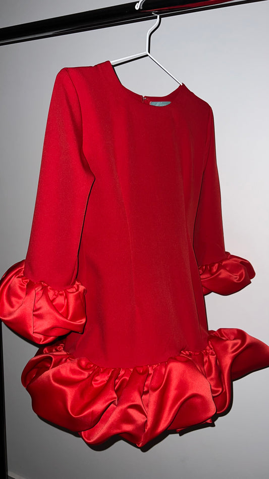 𝑳𝑰𝑳𝑨 𝑰𝑵 𝑹𝑬𝑫