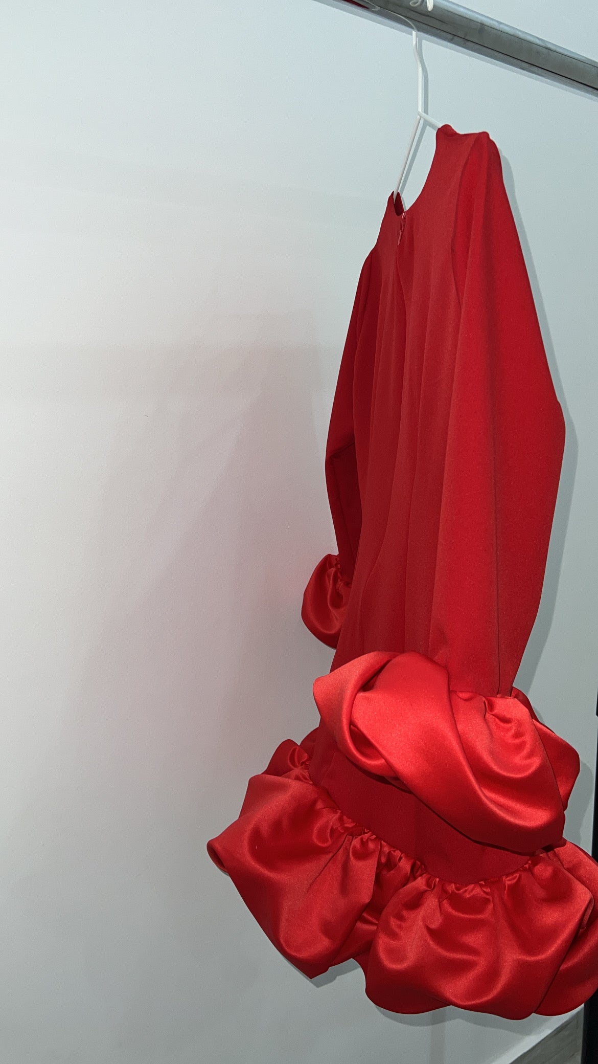 𝑳𝑰𝑳𝑨 𝑰𝑵 𝑹𝑬𝑫