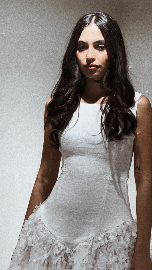 𝑭𝑳𝑶𝑹𝑨 𝑫𝑹𝑬𝑺𝑺