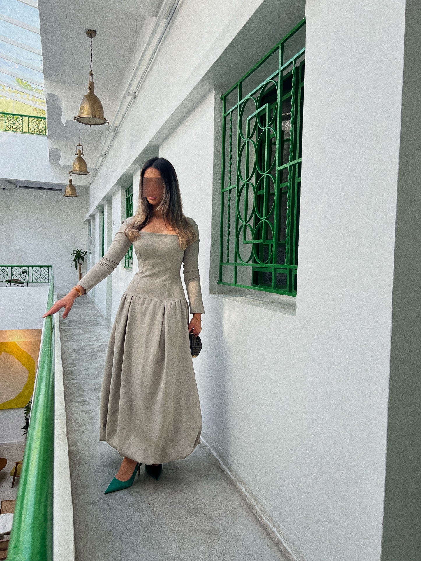 𝑹𝑨𝑬 𝑳𝑶𝑾-𝑾𝑨𝑰𝑺𝑻𝑬𝑫