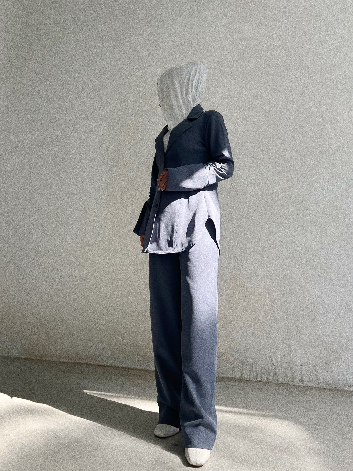 𝑰𝑽𝒀 𝑺𝑬𝑻