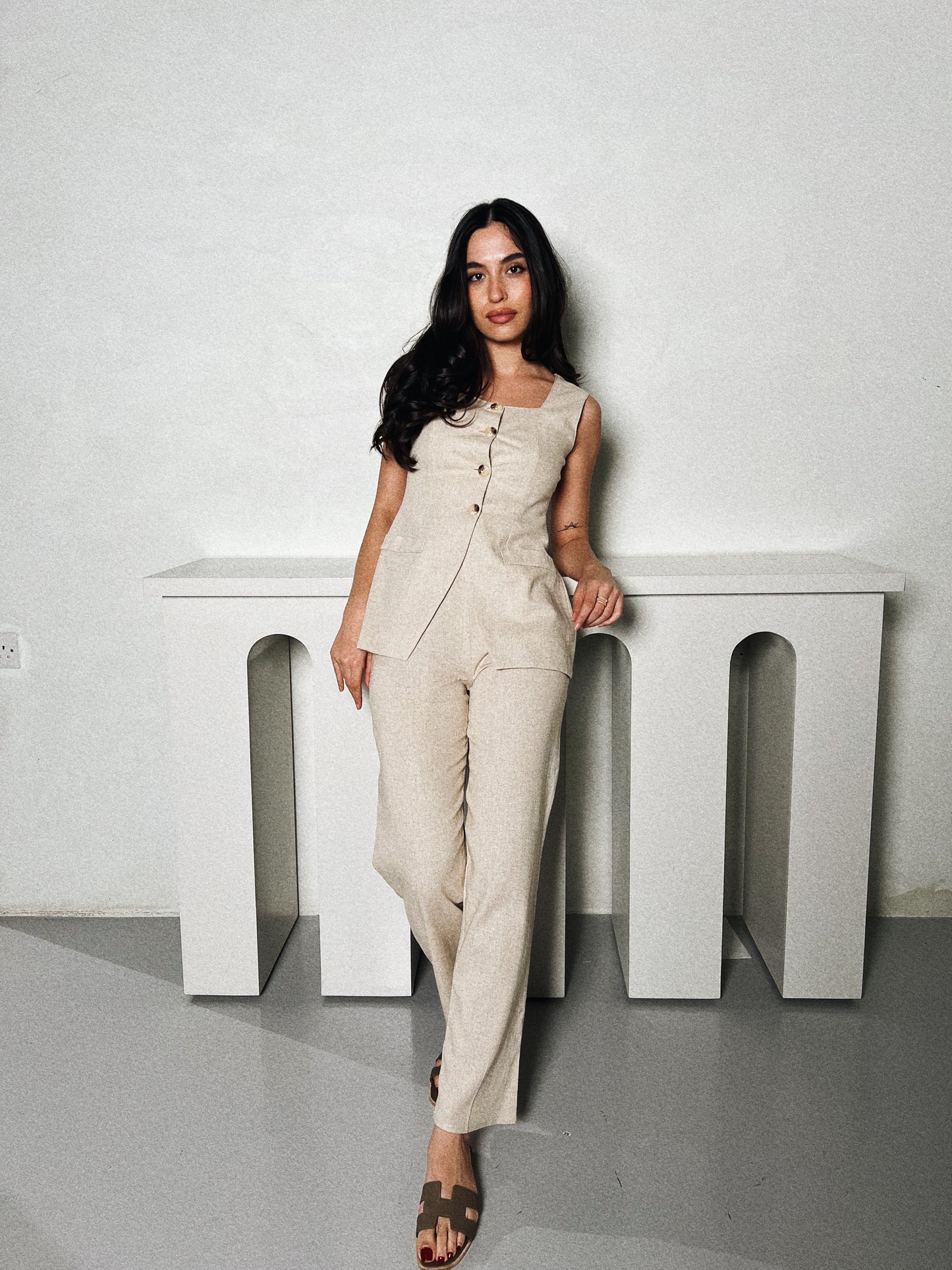 𝑩𝑬𝑰𝑮𝑬 𝑺𝑬𝑻