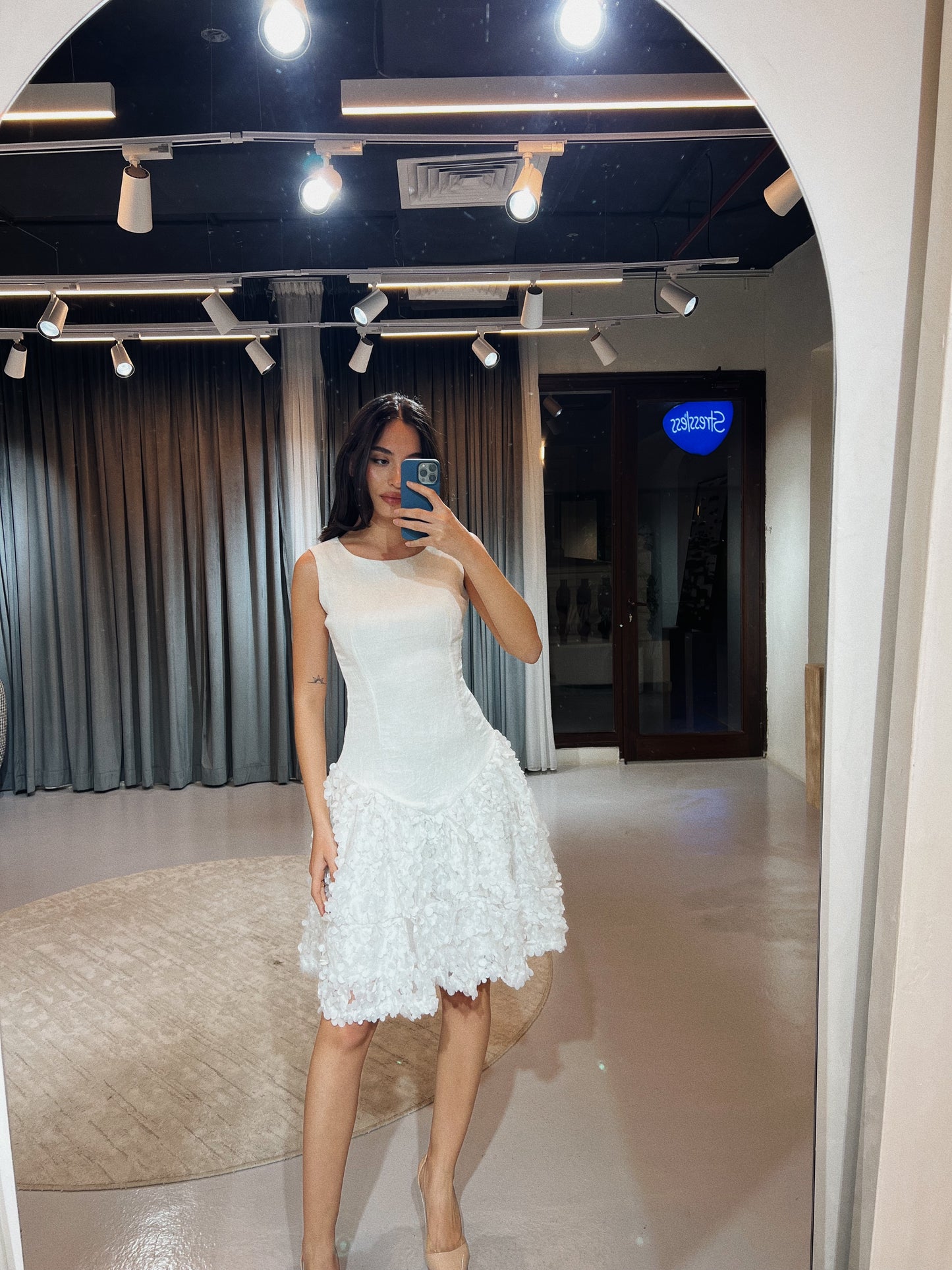 𝑭𝑳𝑶𝑹𝑨 𝑫𝑹𝑬𝑺𝑺